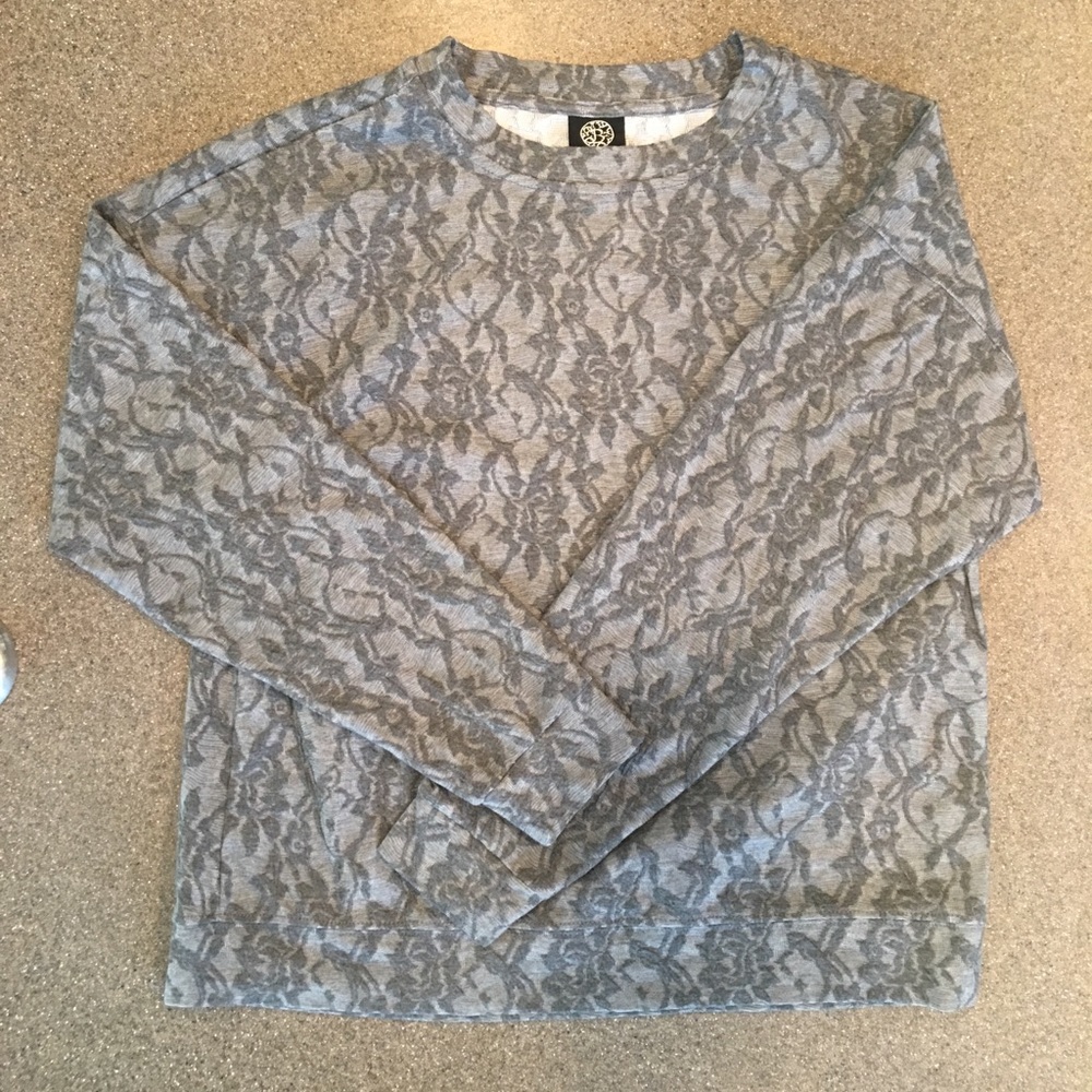 Grey rose sweater